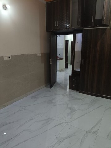 Room in 3 BHK Builder Floor at Dhakoli – for Rent