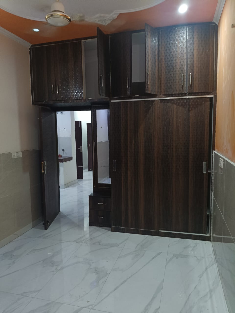3 BHK + Pooja Room Builder Floor For Rent in Krishna Enclave