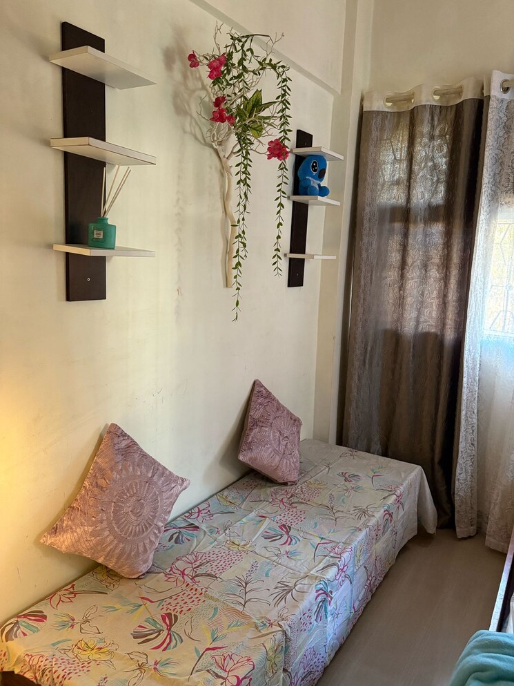 Living Room, grenville-chs 2 Bedroom 900 Sq.Ft. Apartment In Andheri West Mumbai 8624525