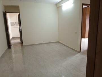 Room in 3 BHK Apartment at Sagar Apartment, Sector 56 – for Rent