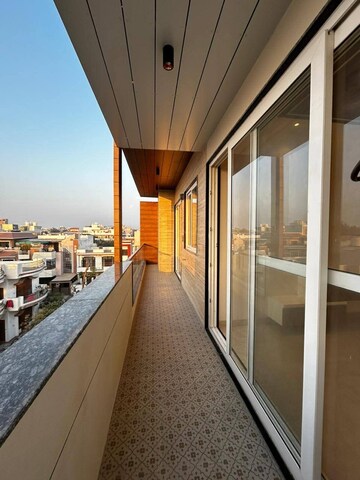 Balcony in 2 BHK Builder Floor at Sector 4 – for Rent