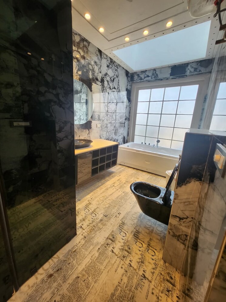 Attached Bathroom, sector 4 3 Bedroom 1600 Sq.Ft. Builder Floor In Sector 4 Gurgaon 8624615