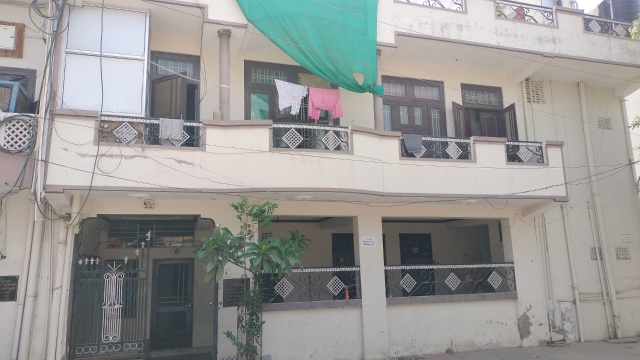 6+ BHK + Pooja Room,Study Room Independent House For Sale in Tonk Road