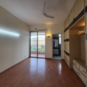 Room in 3 BHK Apartment at Central Park II-Bellevue, Tikri – for Rent