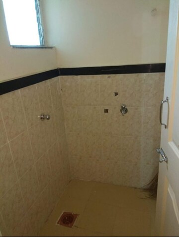 Room in 1 BHK Apartment at New Hind Mill compound, Mazgaon – for Sale