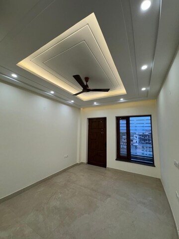 2 BHK Builder Floor For Rent in BPTP Parklands, Sector 76