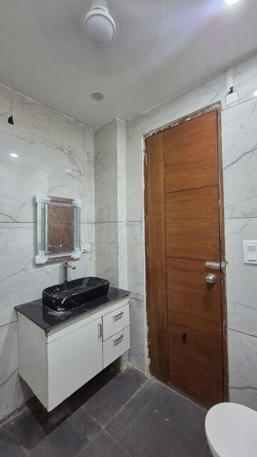 Furnished Amenities in 3 BHK Builder Floor at Sector 21c – for Rent