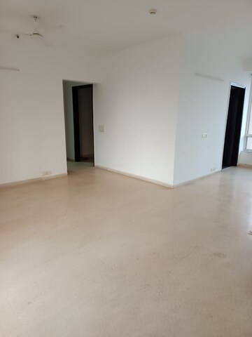 Room in 3 BHK Apartment at DLF Express Greens, Manesar Sector 1a – for Sale