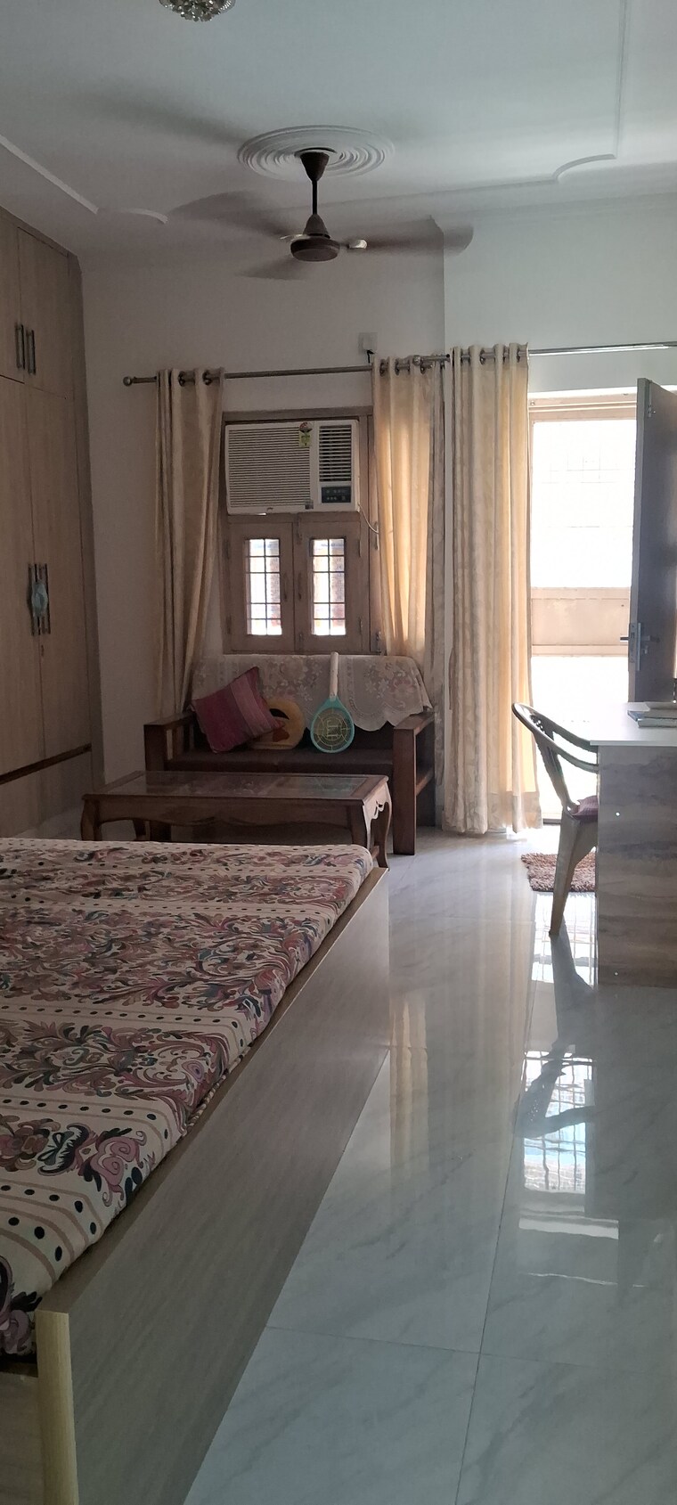 Room, sarita vihar 6+ Bedroom 5500 Sq.Ft. Apartment In Sarita Vihar Delhi 8624847