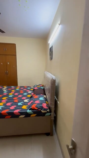 Bedroom in 4 BHK Apartment at Ridge View Apartment, Sector 21c – for Rent