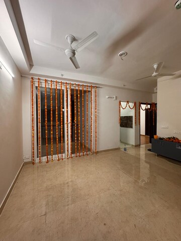 Room in 3 BHK Apartment at Amrapali Riverview, Amrapali Leisure Valley – for Rent