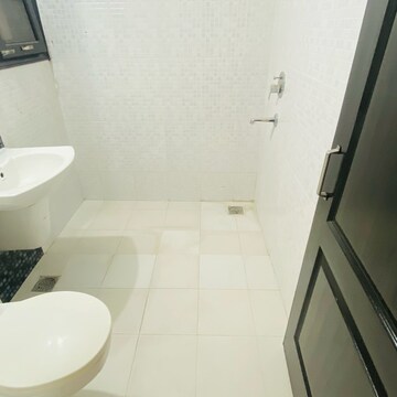 Bathroom in 4 BHK Builder Floor at Omaxe New Chandigarh, Mullanpur – for Rent