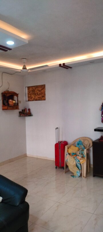 Furnished Amenities in 2 BHK Apartment at Shiv Om CHS, Chandivali – for Rent