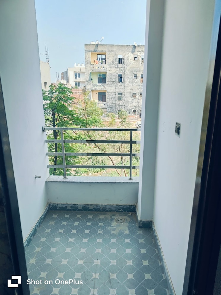 Balcony, dlf ankur vihar 2 Bedroom 850 Sq.Ft. Builder Floor In Dlf Ankur Vihar Ghaziabad 8624933