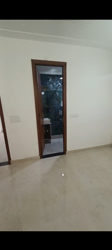 Furnished Amenities in 2 BHK Builder Floor at Khirki Extension – for Rent