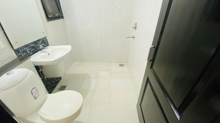 Bathroom, omaxe-new-chandigarh 4 Bedroom 2380 Sq.Ft. Builder Floor In North Mullanpur Chandigarh 8625077