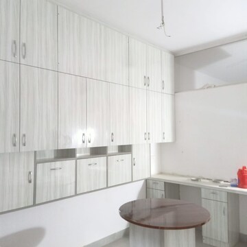 2 BHK Apartment For Rent in Shri Radha Sky Gardens, Sector 16b Greater Noida