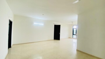 Room in 4 BHK Builder Floor at Omaxe New Chandigarh, North Mullanpur – for Rent