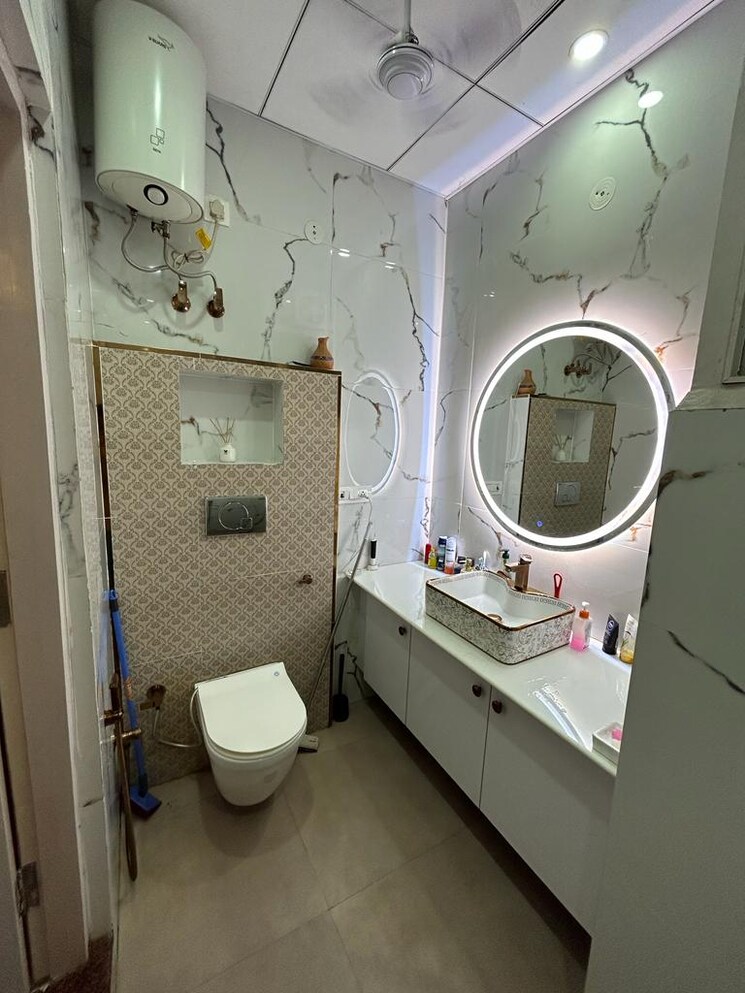 Bathroom, lodha-giardino 4 Bedroom 1400 Sq.Ft. Apartment In Kharadi Pune 8626064