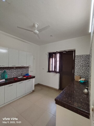 2.5 BHK Builder Floor For Rent in Sushant Lok 3, Sector 57