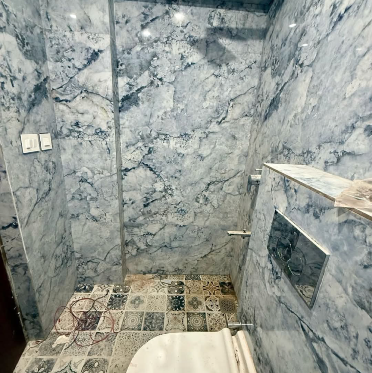 Bathroom, housing-board-colony-sector-51 3 Bedroom 215 Sq.Yd. Builder Floor In Sector 51 Gurgaon 8625686