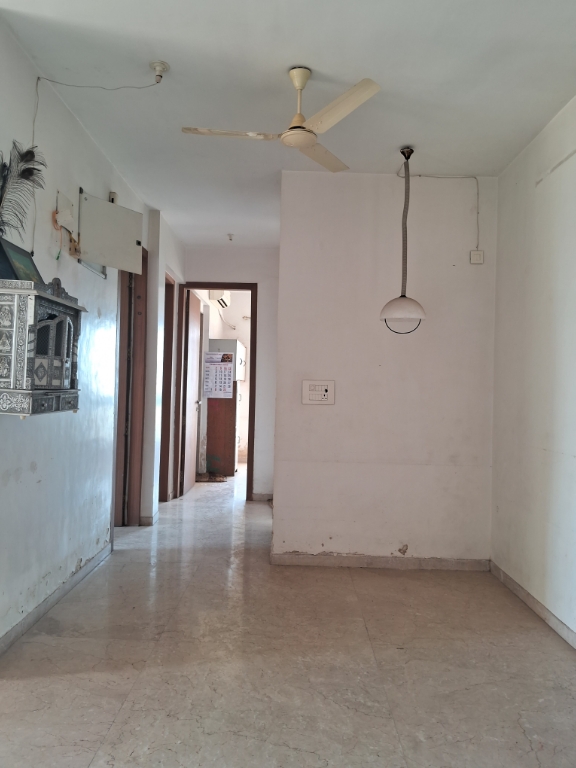 3 BHK 1735 Sq.Ft. Apartment in Dosti Ambrosia