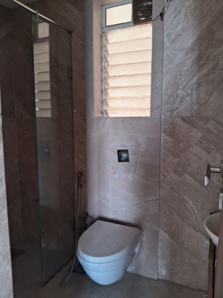 Bathroom, dosti-ambrosia 3 Bedroom 1735 Sq.Ft. Apartment In Wadala East Mumbai 8625681