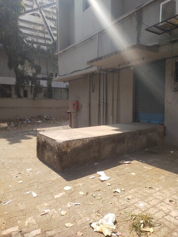  Showroom For Sale in Manish Chambers, Goregaon West