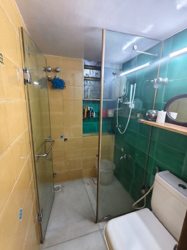 Bathroom, bandra west 2 Bedroom 750 Sq.Ft. Apartment In Bandra West Mumbai 8625983
