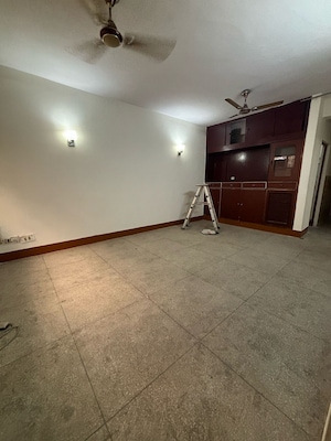 Room in 2 BHK Apartment at Himagiri Apartments, Sector 34 – for Sale