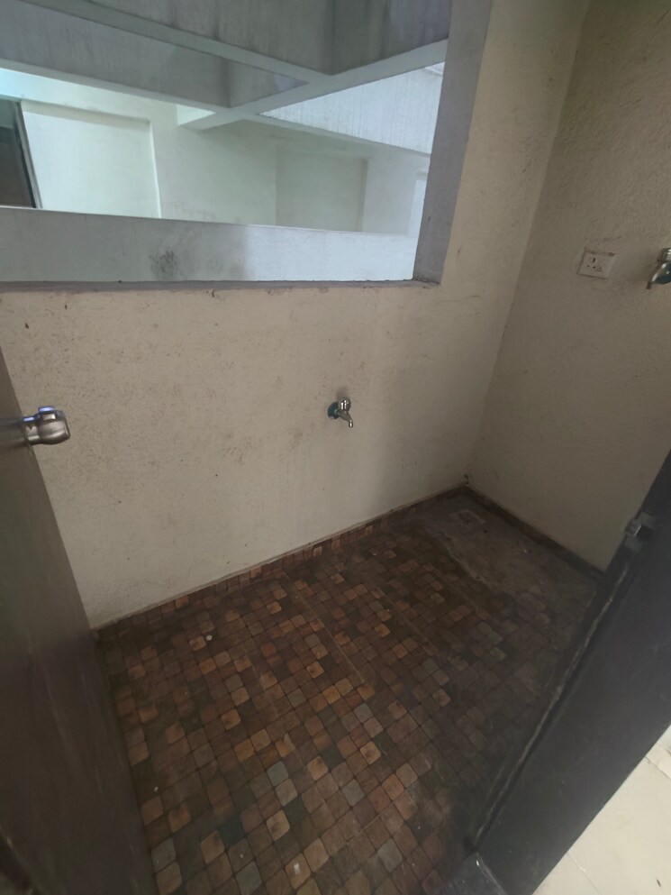 Bathroom, majestique-38-park-majestique 2 Bedroom 700 Sq.Ft. Apartment In Undri Pune 8625967