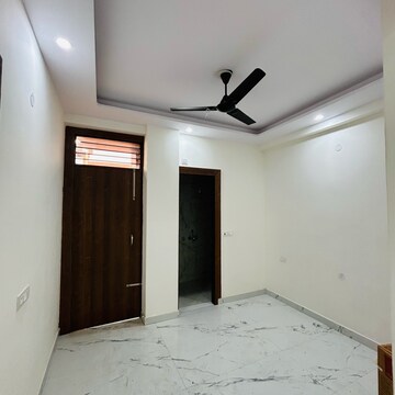 Room in 2 BHK Builder Floor at Upsidc Site C – for Sale