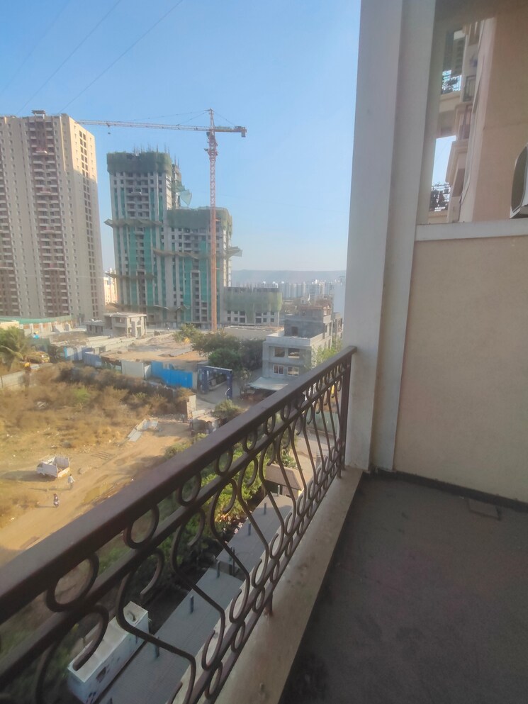 Balcony, nyati-erica 2 Bedroom 1020 Sq.Ft. Apartment In Undri Pune 8626049