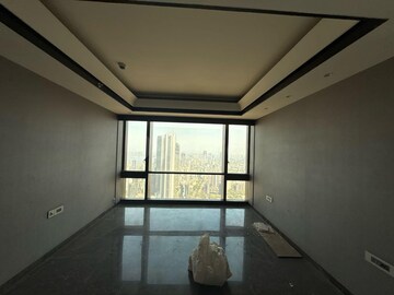 Room in 3 BHK Apartment at Lodha Trump Tower, Worli – for Rent
