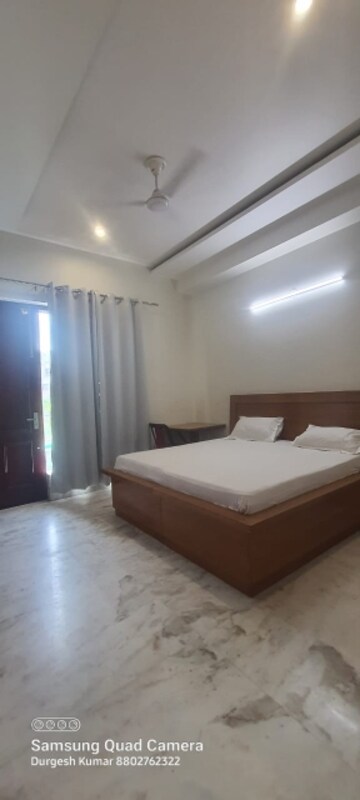 Bedroom in 4 BHK Builder Floor at Ardee City, Sector 52 – for Rent