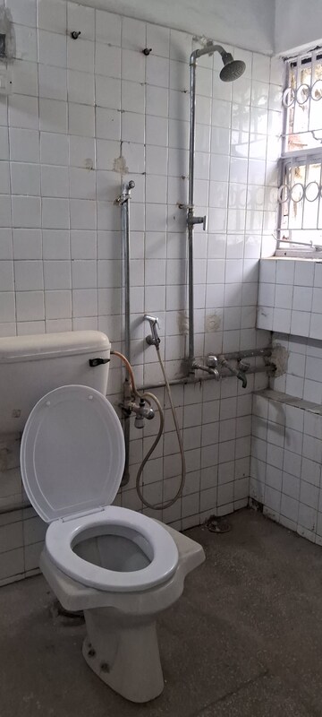 Attached Bathroom in 2 BHK Apartment at Sarita Vihar – for Rent