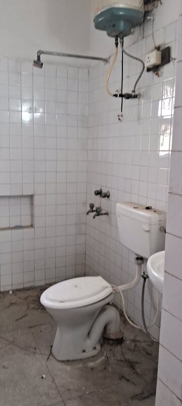 Bathroom in 2 BHK Apartment at Sarita Vihar – for Rent