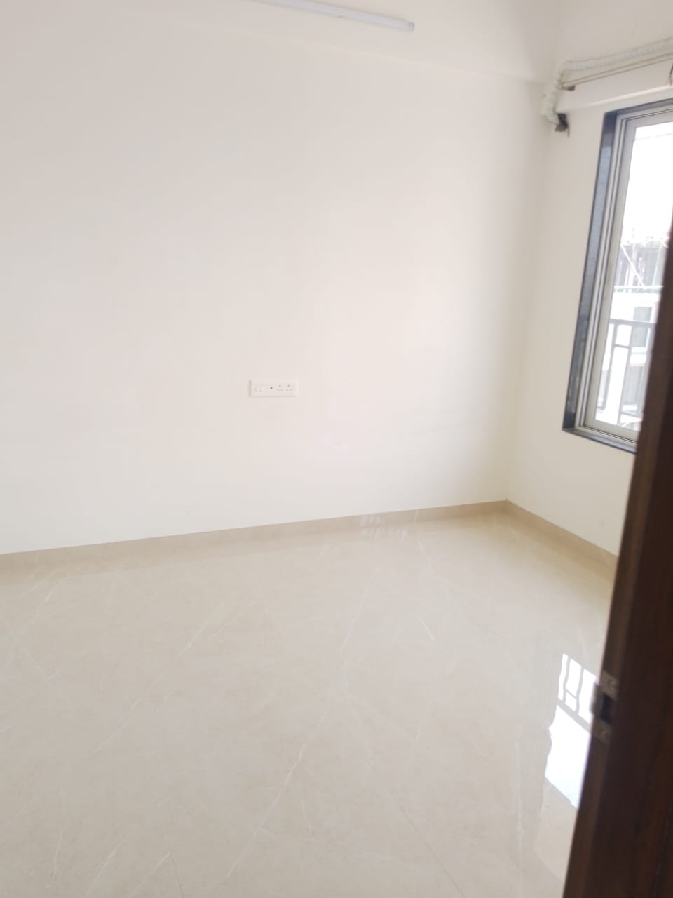2 BHK Apartment For Rent in Shell Colony