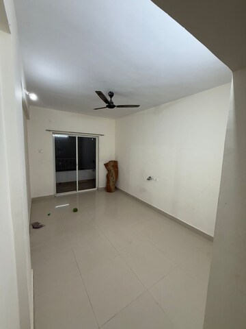 Room in 1 BHK Apartment at Rohit Apartments Bavdhan, Bavdhan – for Rent