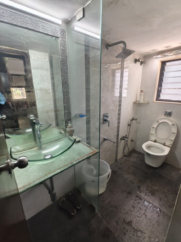 Bathroom, santacruz west 1 Bedroom 550 Sq.Ft. Apartment In Santacruz West Mumbai 8626431