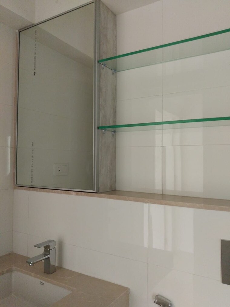 Bathroom, godrej-the-trees 2 Bedroom 750 Sq.Ft. Apartment In Vikhroli East Mumbai 8626429