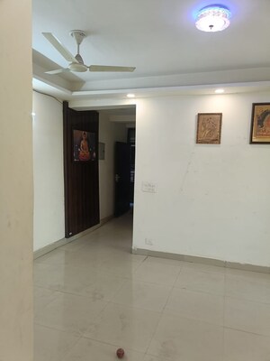 Room in 2.5 BHK Apartment at Amrapali Terrace Homes, Tech Zone 4 Greater Noida – for Sale