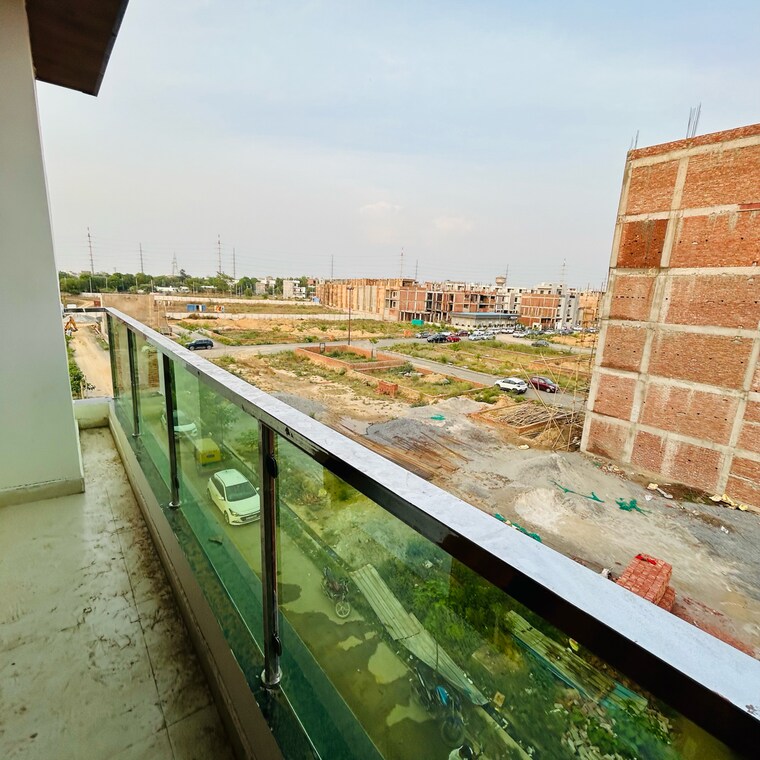 Balcony, upsidc site c 3 Bedroom 1350 Sq.Ft. Builder Floor In Upsidc Site C Greater Noida 8626496