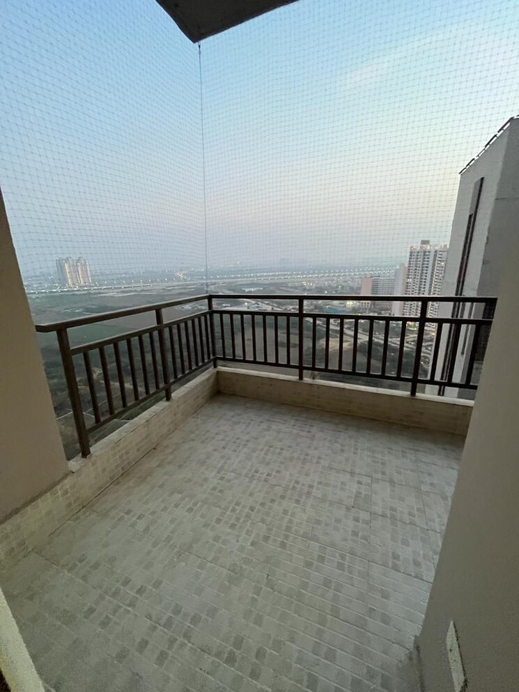Balcony, adani-m2k-oyster-grande 5 Bedroom 5826 Sq.Ft. Penthouse In Sector 102 Gurgaon 8626520