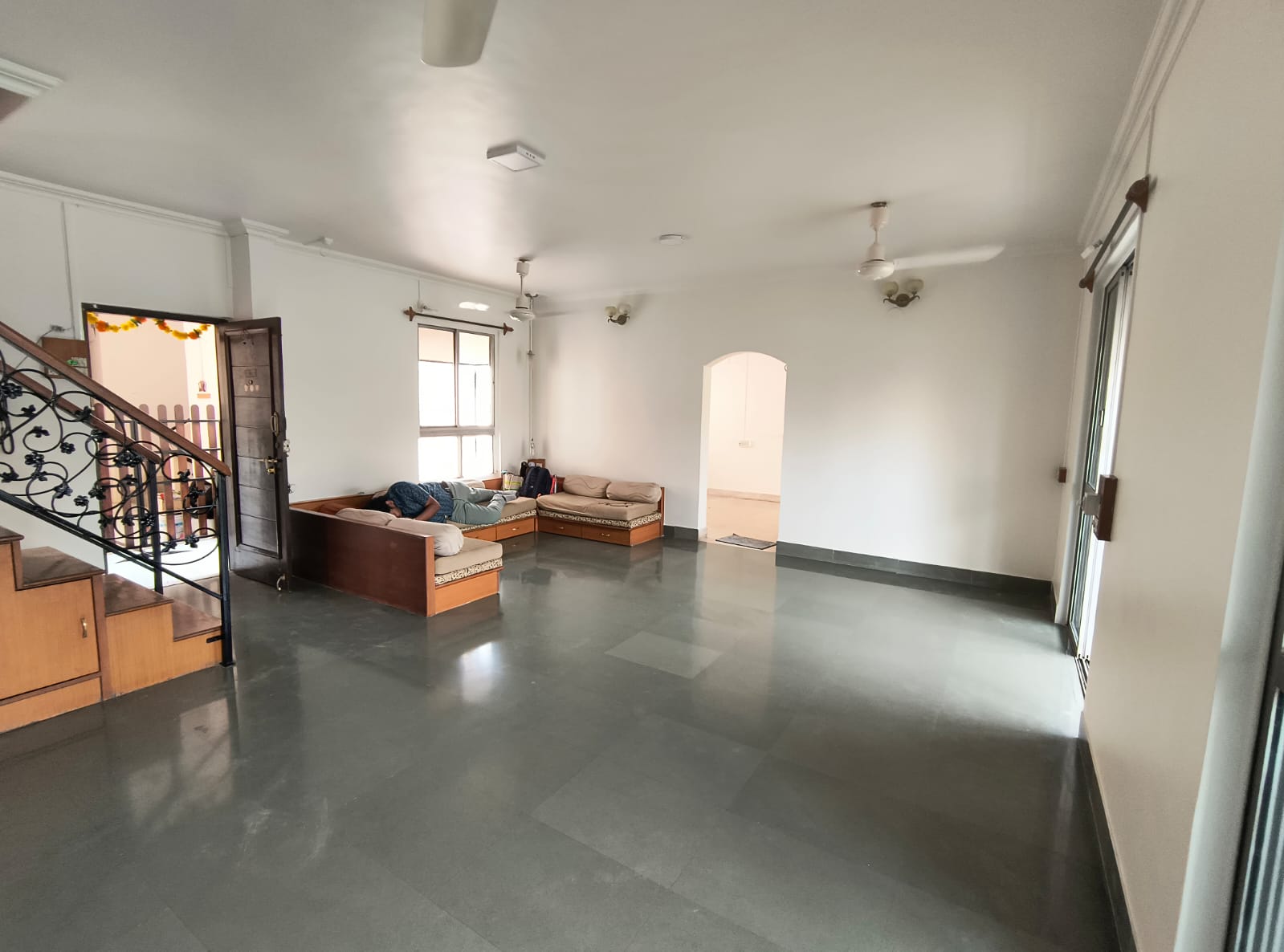 3 BHK Apartment For Rent in Garud Heritage