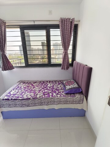 1.5 BHK Apartment For Rent in Amanora Gold Towers, Hadapsar
