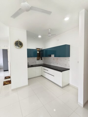 Kitchen in 1.5 BHK Apartment at Amanora Gold Towers, Hadapsar – for Rent