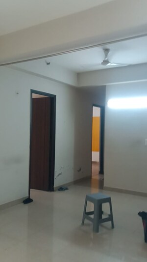 Room in 3 BHK Apartment at Amrapali Terrace Homes, Tech Zone 4 Greater Noida – for Sale