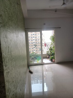 Room in 3 BHK Apartment at Amrapali Terrace Homes, Tech Zone 4 Greater Noida – for Sale