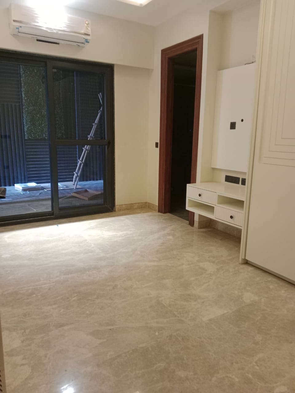 2 BHK + Extra Room Apartment For Sale in Aerocity